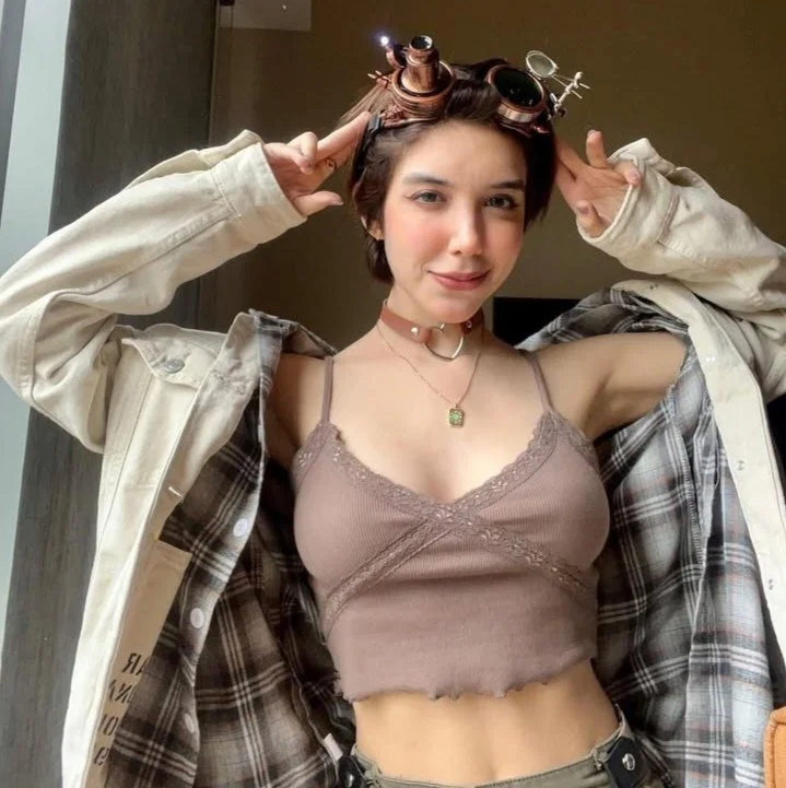 Bethcast youtuber image 48