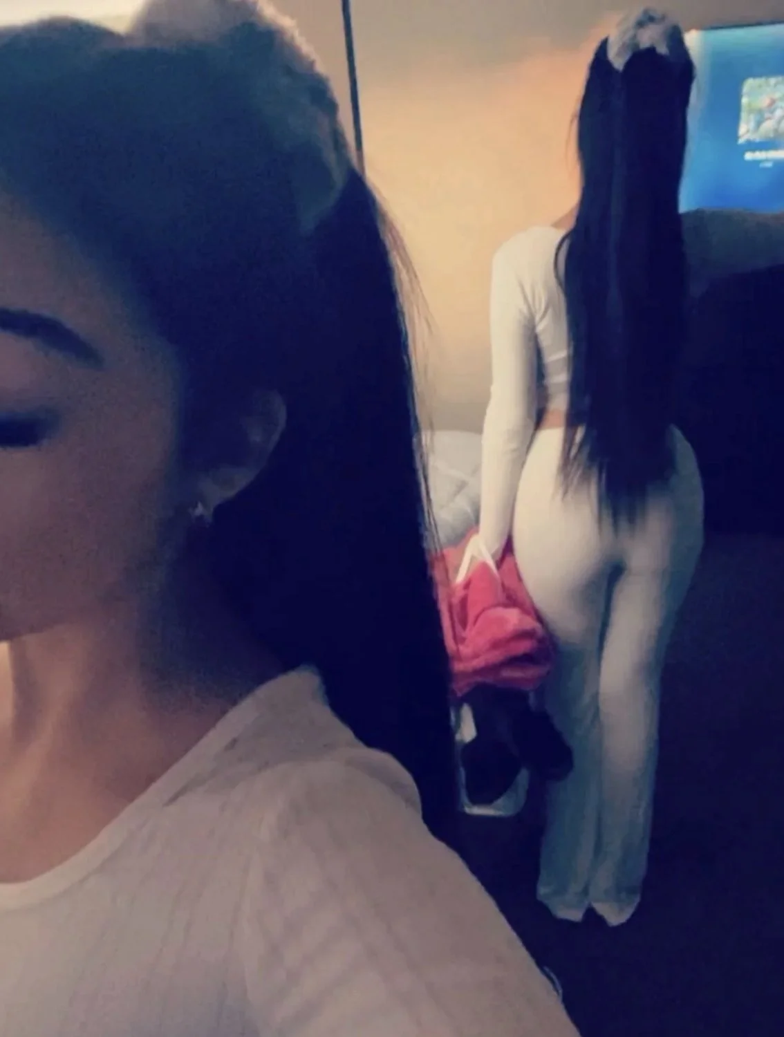 Petite Latina slut showing off her body image 4