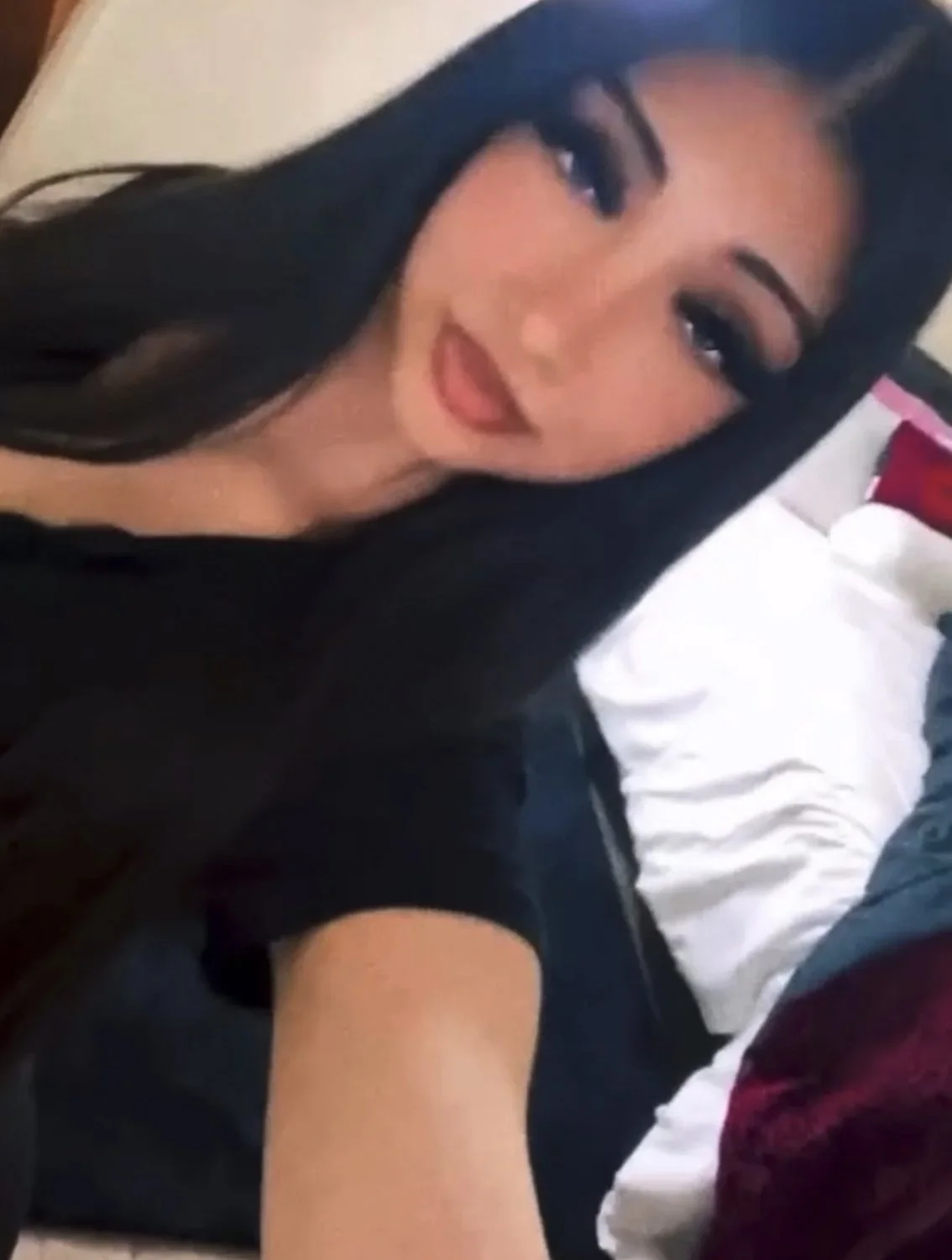 Petite Latina slut showing off her body image 5