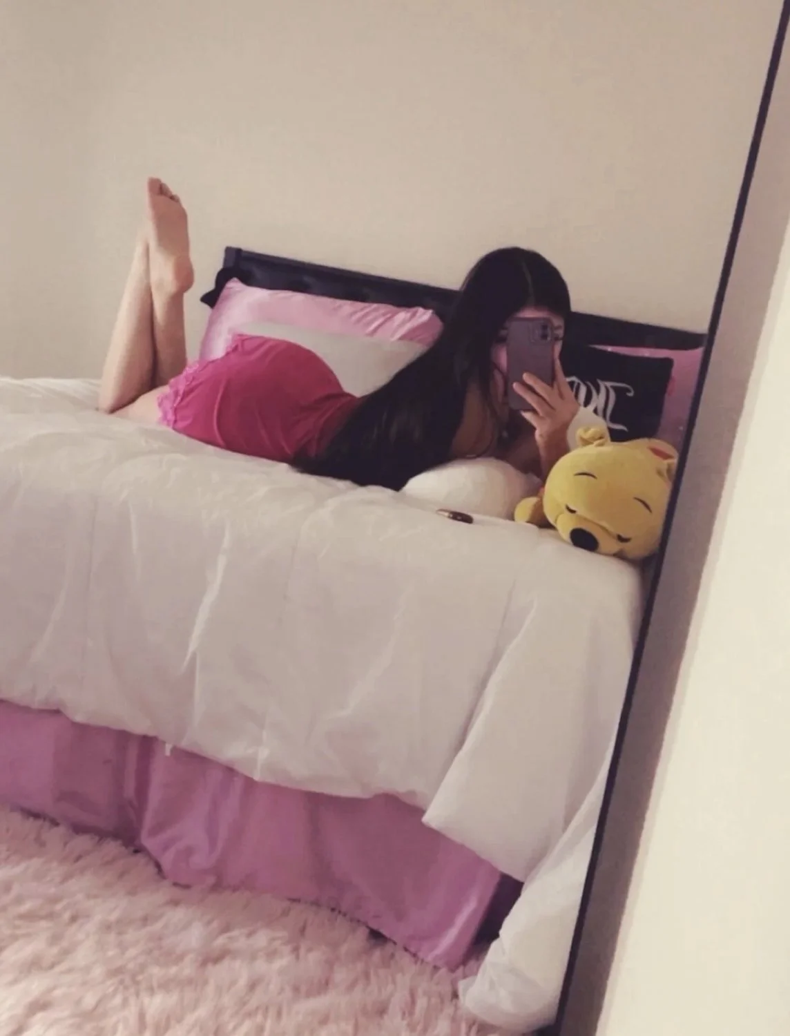 Petite Latina slut showing off her body image 6
