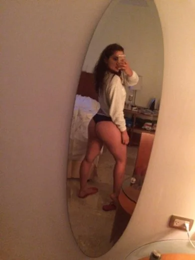 Daniela Rincon Universitaria image 18