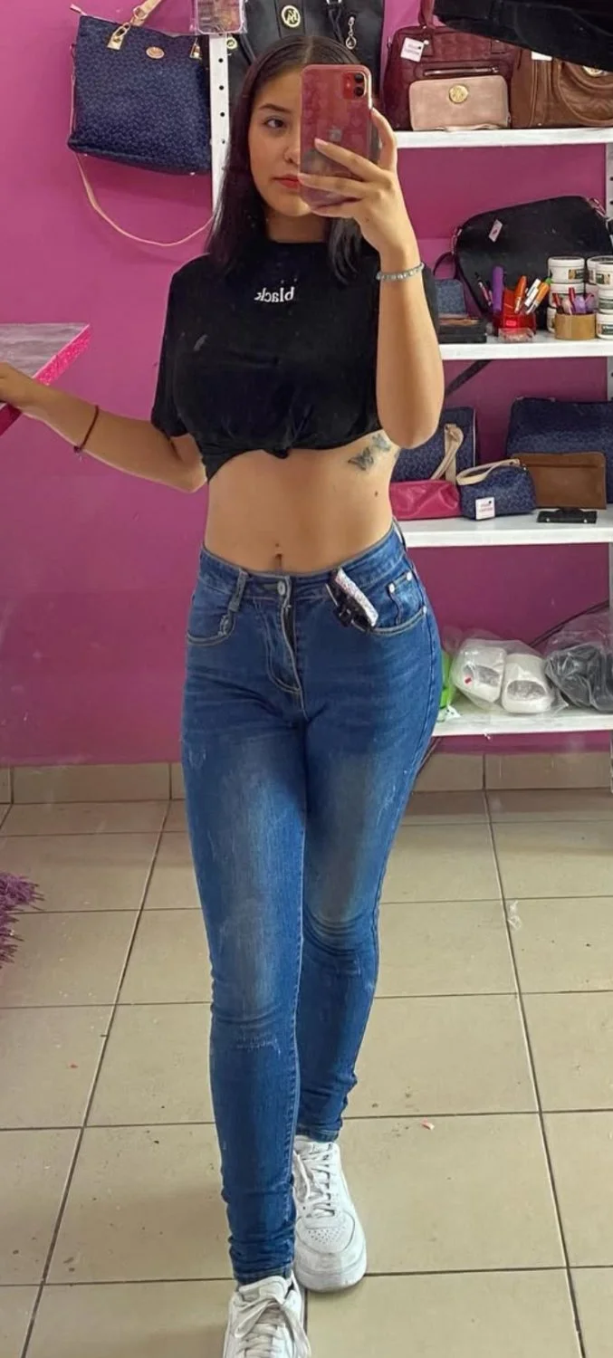 18 Yr Old Latina Bop Odalis image 4