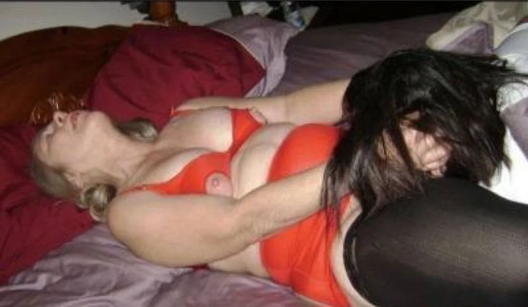 The Dirty Nasty Granny Whore Ellen image 11