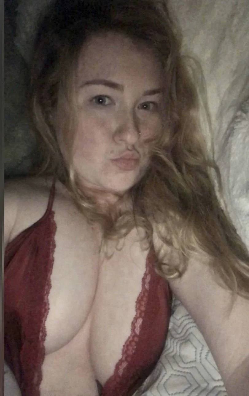 Jaclyn a Big Titted Thick lSlut image 5