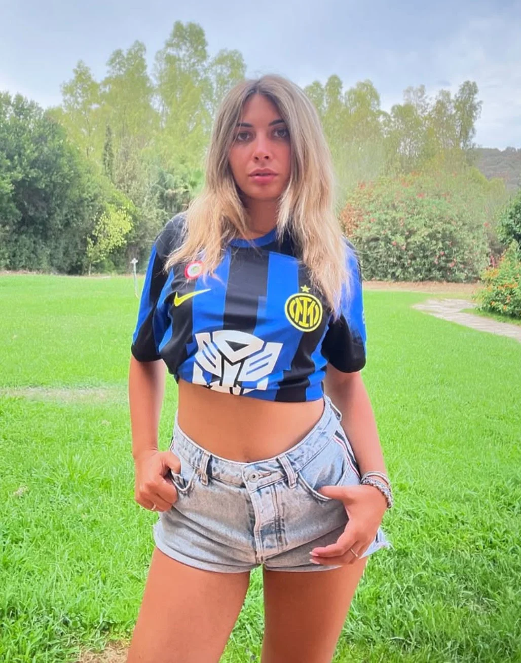 Benedetta Basili hot italian football influencer image 7