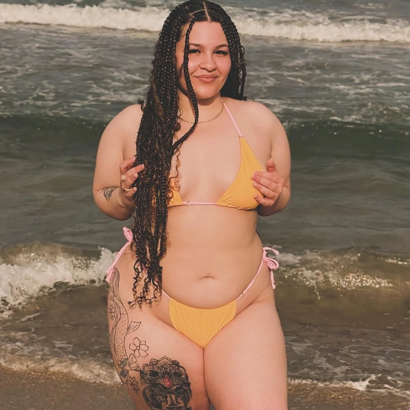 Thick rican mami with massive donk image 10