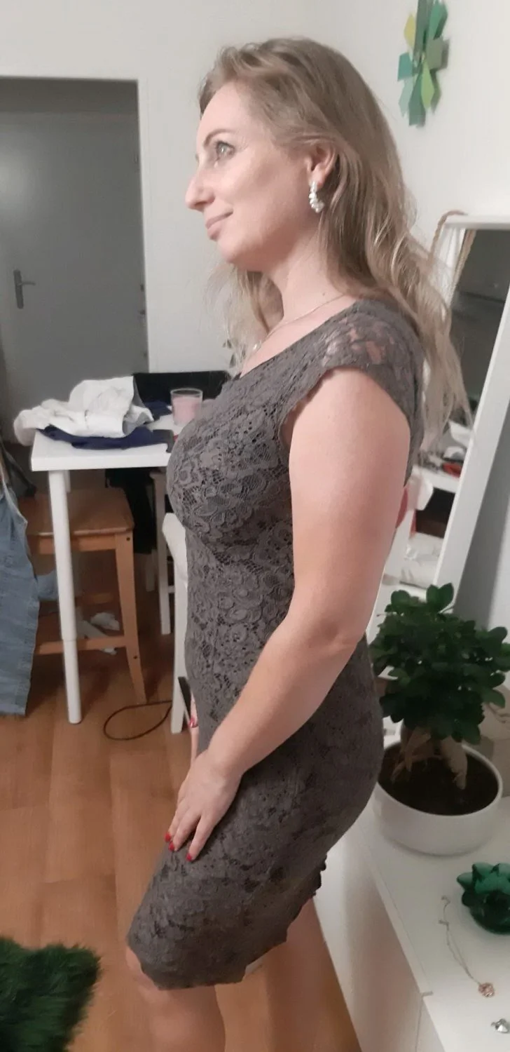 Czech Wife image 11