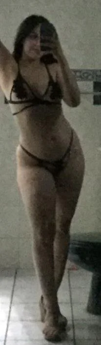 Putita nalgona expuesta por su novio image 3