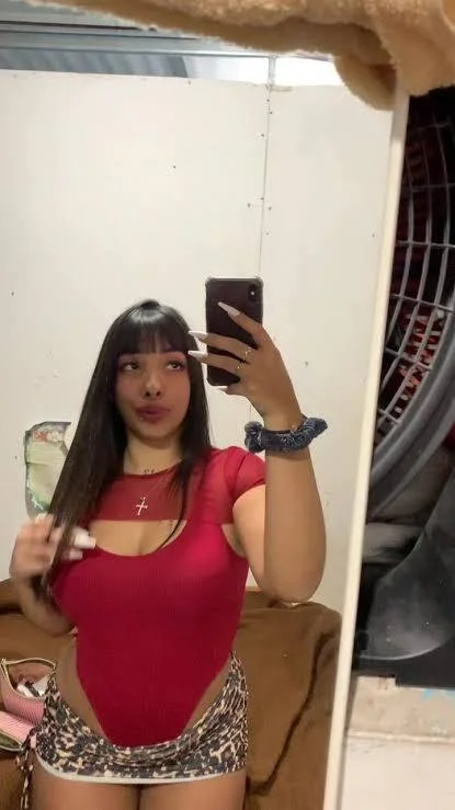 Zoe Br4v0 morocha argentina trola, una bomba ese culazo image 4