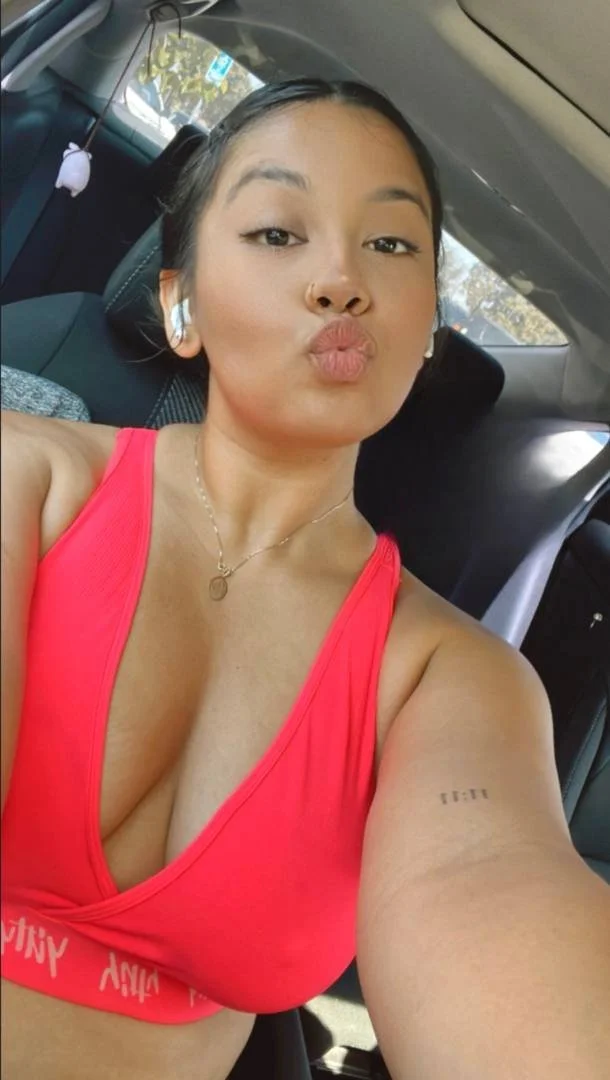 Would u breed my thick latina girl image 2