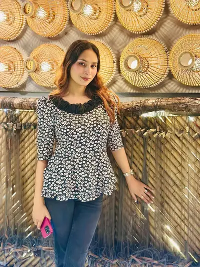 Guess her Pussy Colour...! cover image