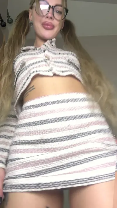 🔞 gorgeous huge tits teasing horny nude squirt 🫦😈 Check my OF cover image