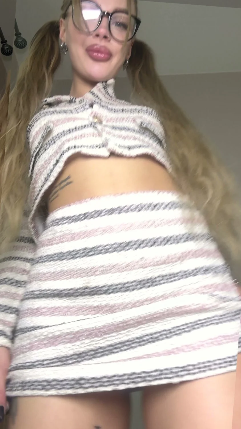 🔞 gorgeous huge tits teasing horny nude squirt 🫦😈 Check my OF main image