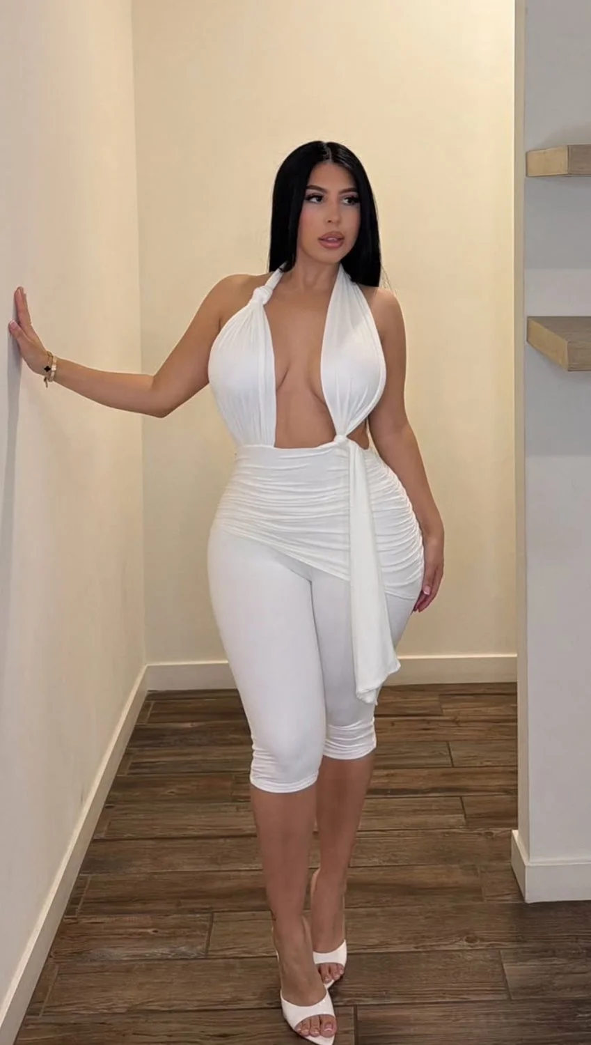 Sexy Latina 4 image 19