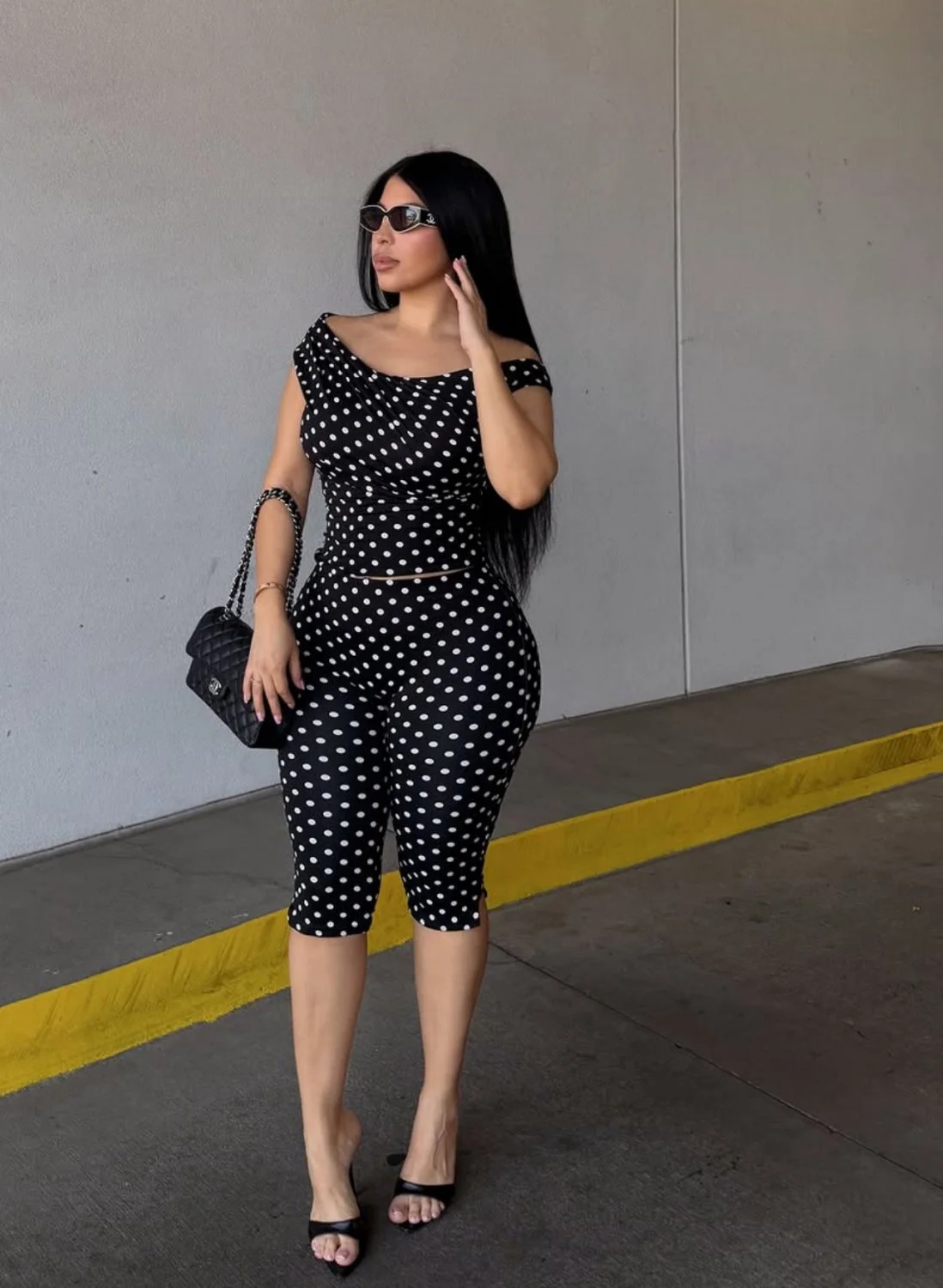 Sexy Latina 4 image 22
