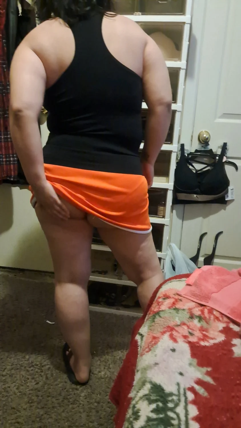 Pawg creeping image 19