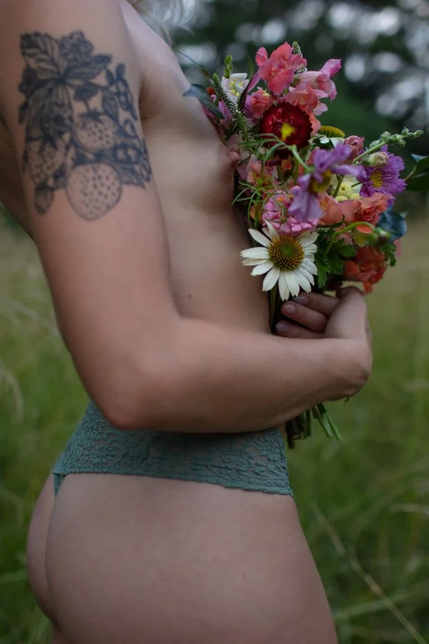 Stefi Boudoir image 18