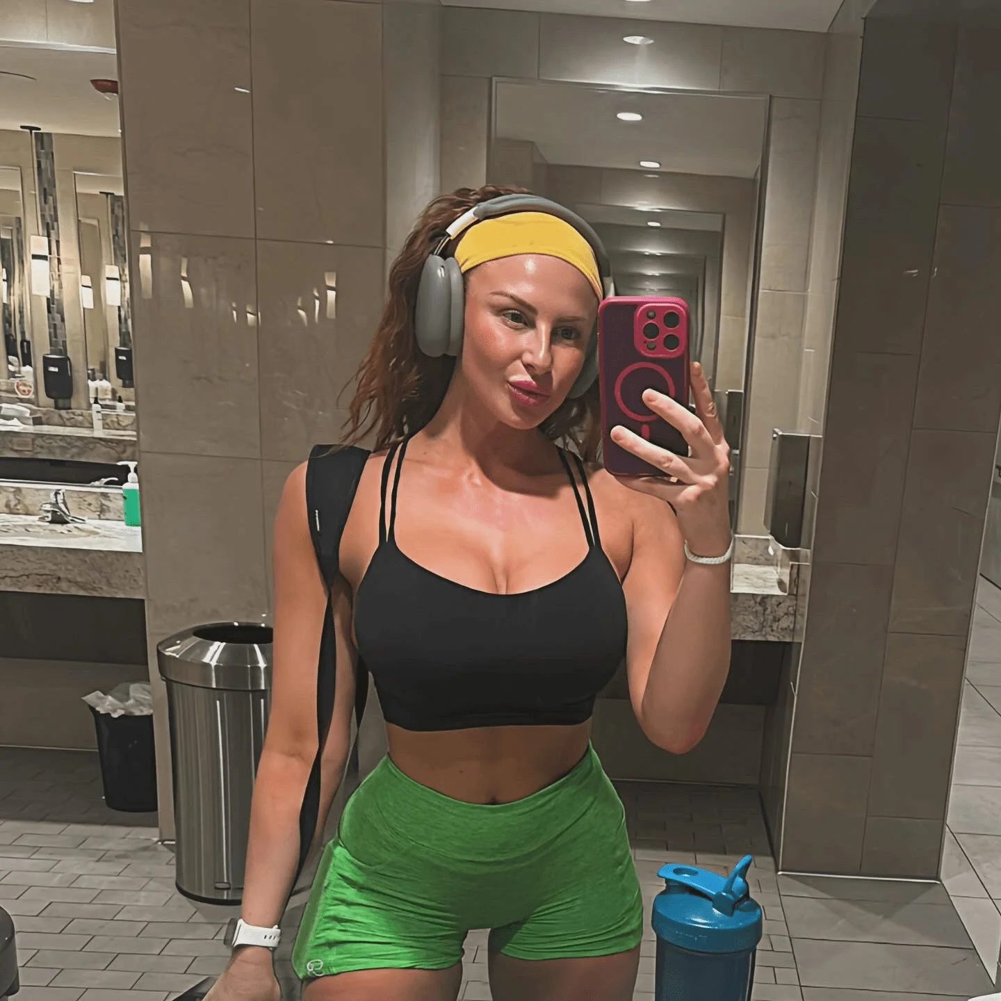 fit redhead bimbo image 20