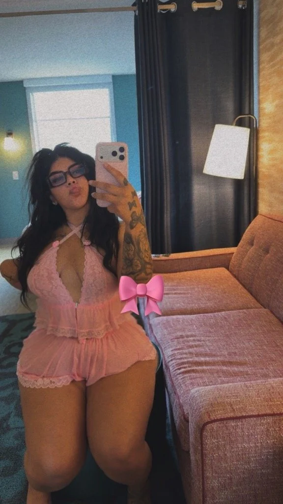 N H E L L Y . BBW 🌶️ image 9