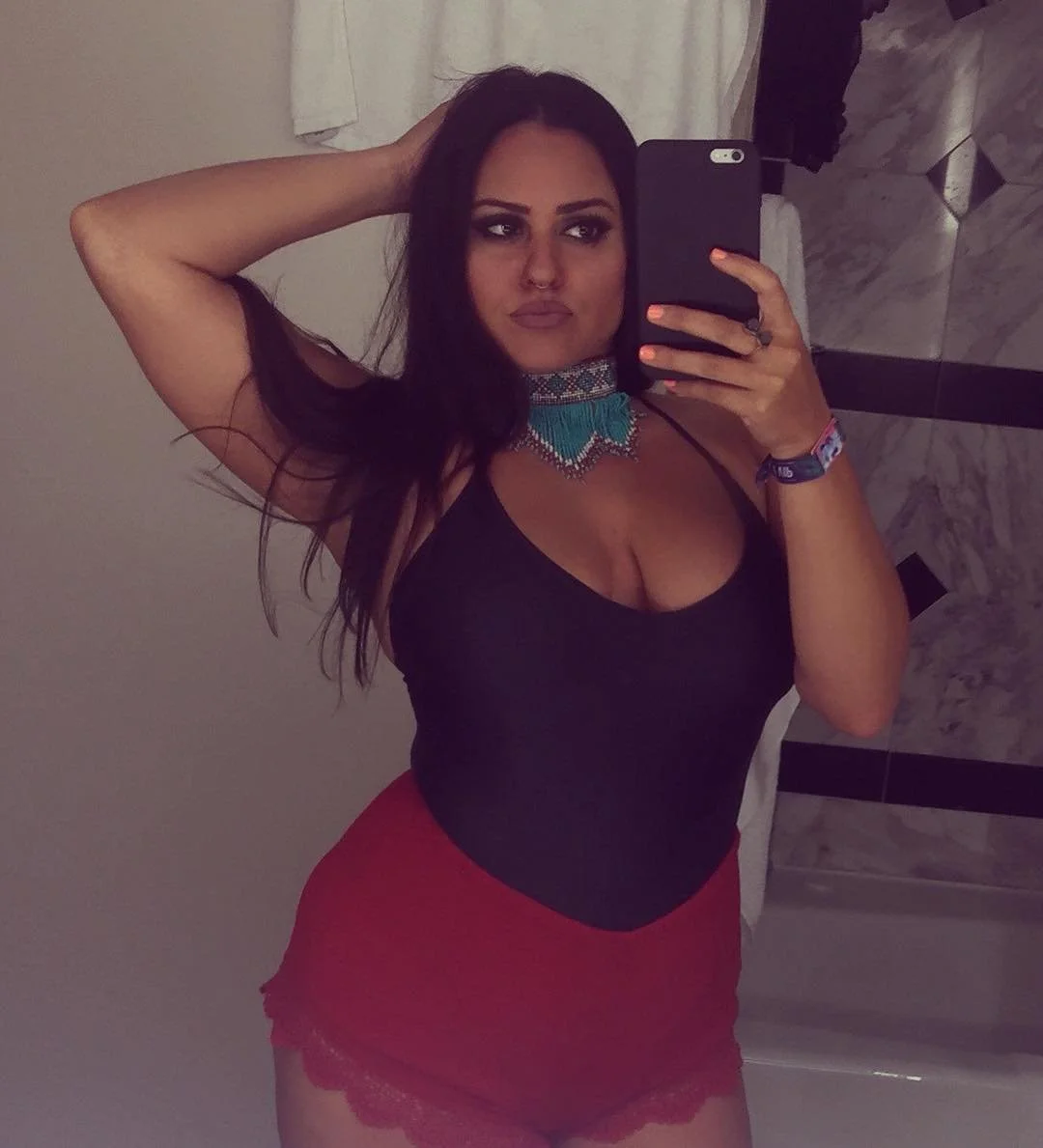 thick ass gym baddie has an insane breeding build image 23