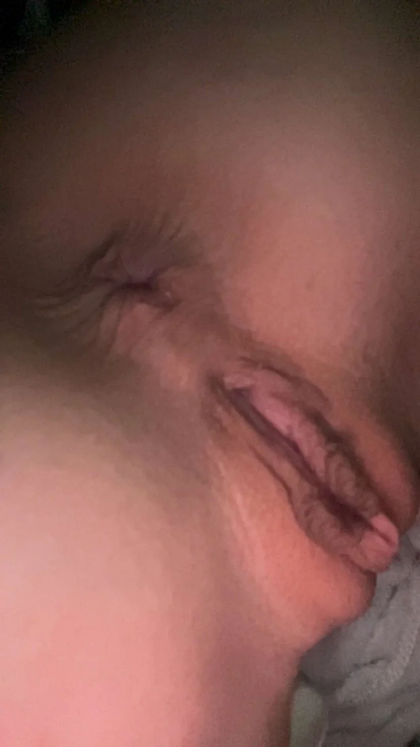 My slut ex-girlfriend loves exposing herself image 4