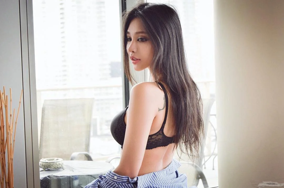 model fucked image 8