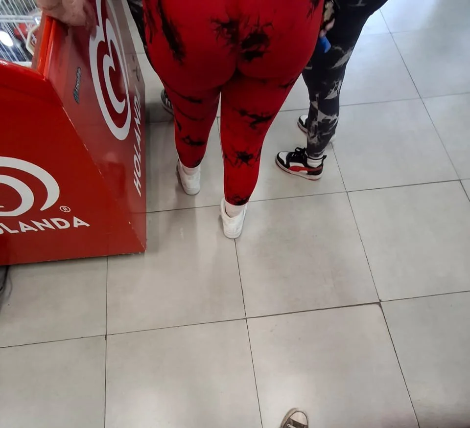 Culonas en el oxxo image 3