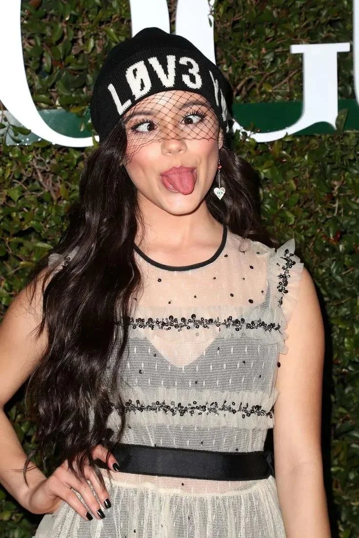 Quiero ser cornudo de Jenna Ortega. Alguien para hablar de ella? image 19