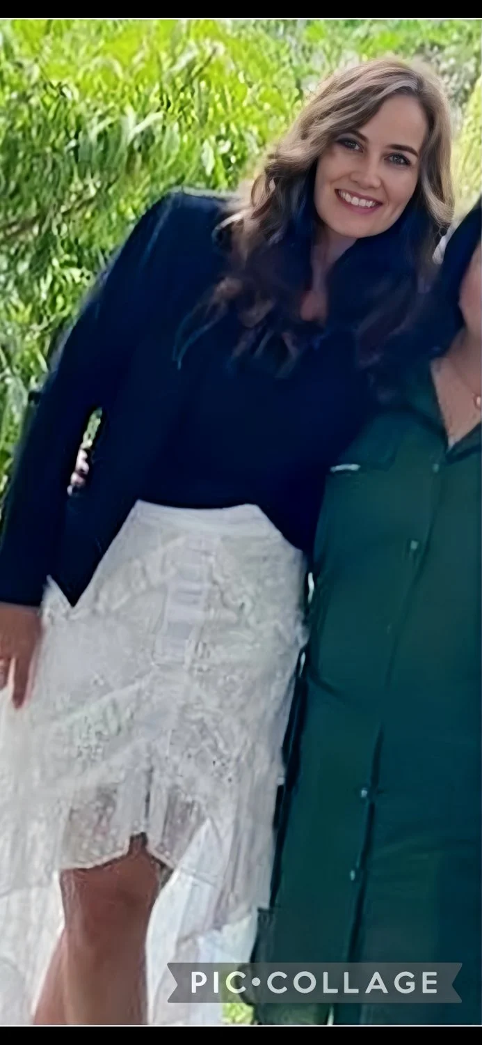 MILF Upskirt main image