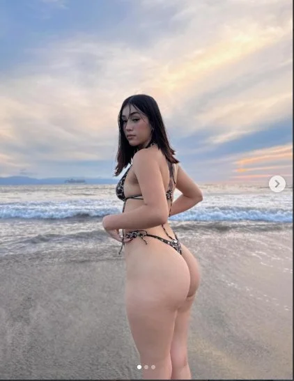 Estefanía puta culona image 16