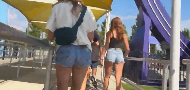Public Ass image 6