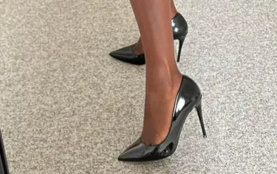 Black skinny Feet in elegant black High Heels 👠🦶🏾 cover image