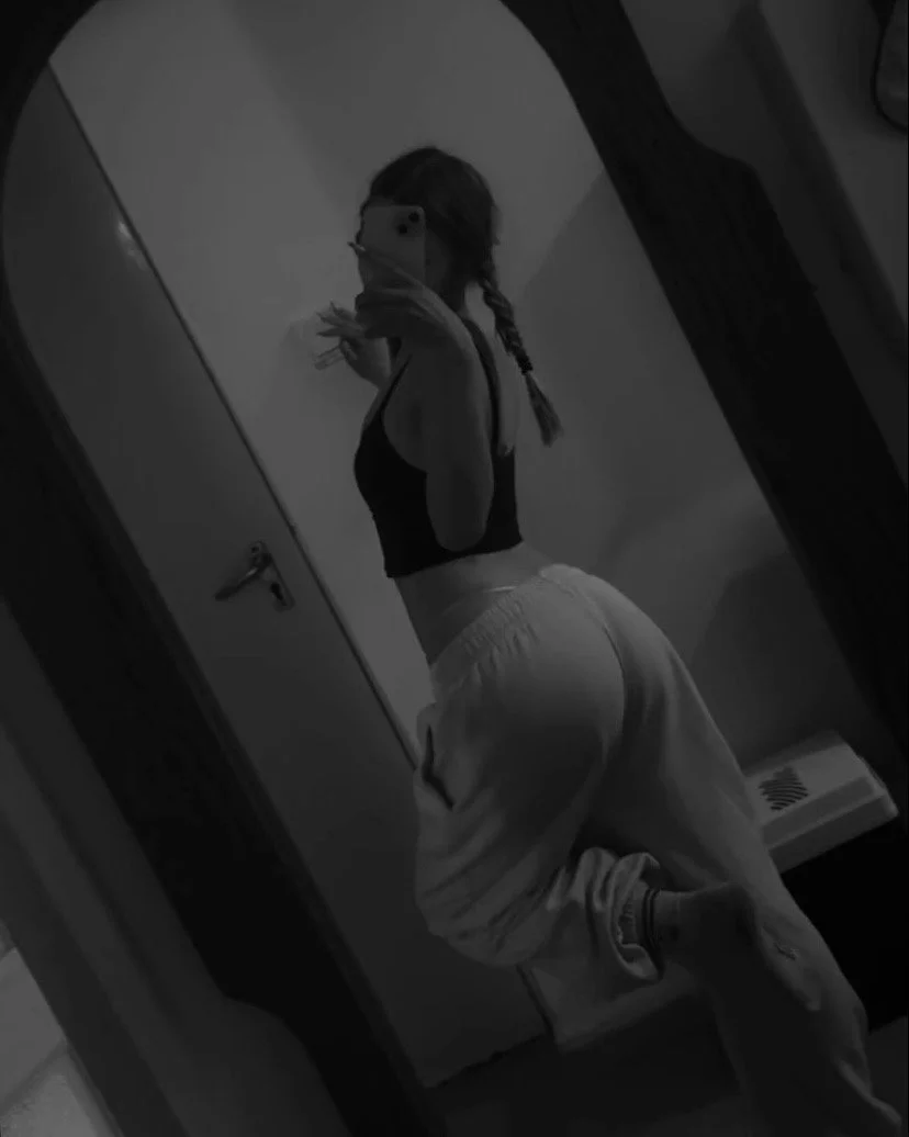 i can’t stop jerking to these pics of my sister image 21