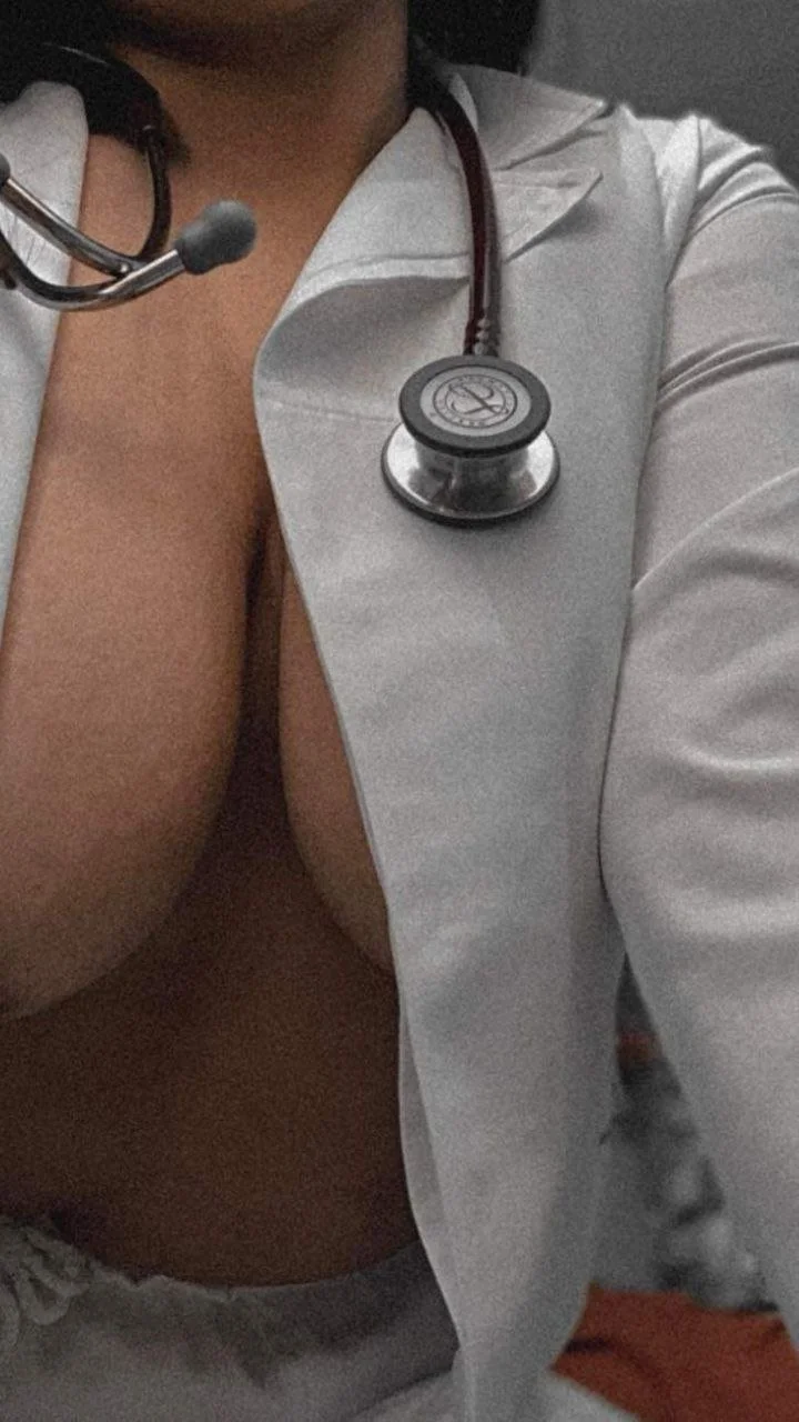 exhibitionist doctor image 4