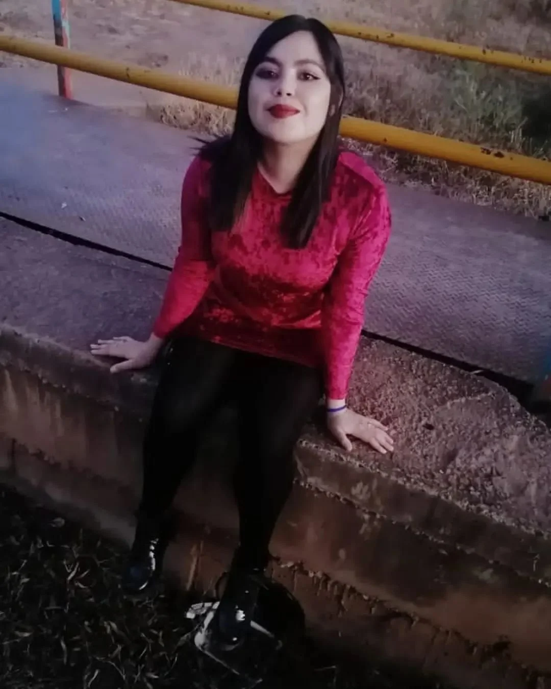 Edits de una putita de instagram que me la pone muy dura, su carita de actriz porno me calienta duro image 15