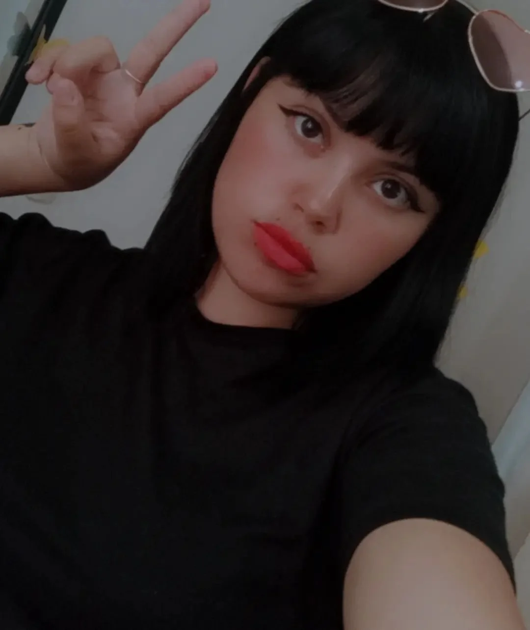 Edits de una putita de instagram que me la pone muy dura, su carita de actriz porno me calienta duro image 25