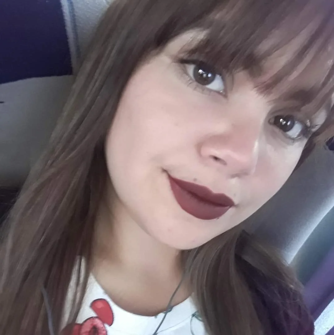 Edits de una putita de instagram que me la pone muy dura, su carita de actriz porno me calienta duro image 4