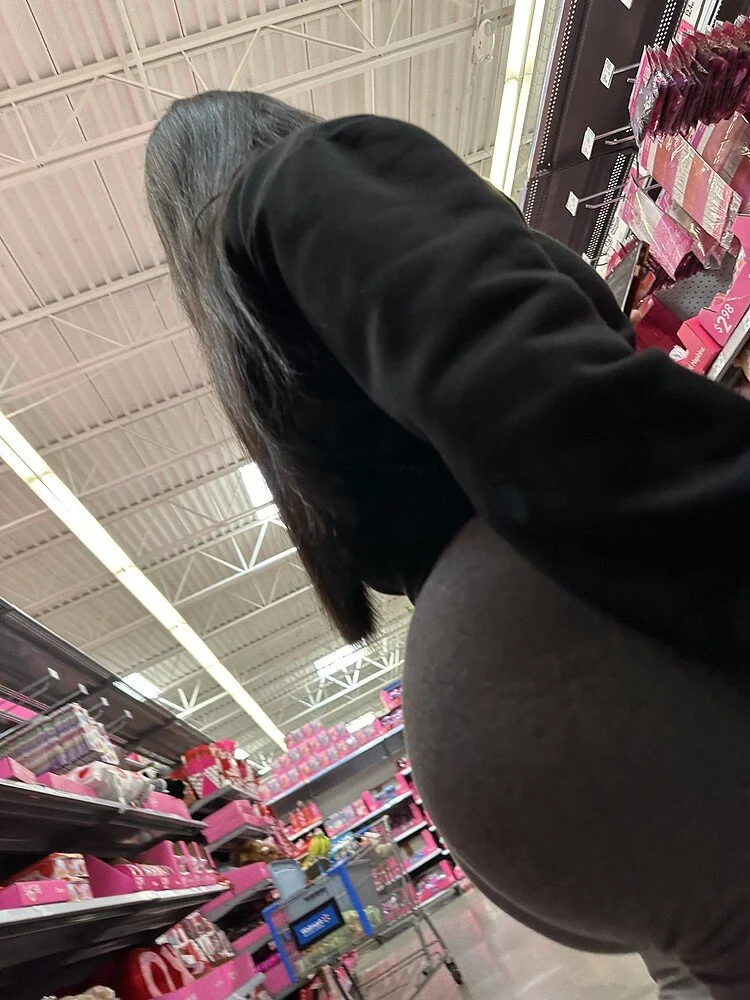 Big Bbl Booty Latina In Target image 4