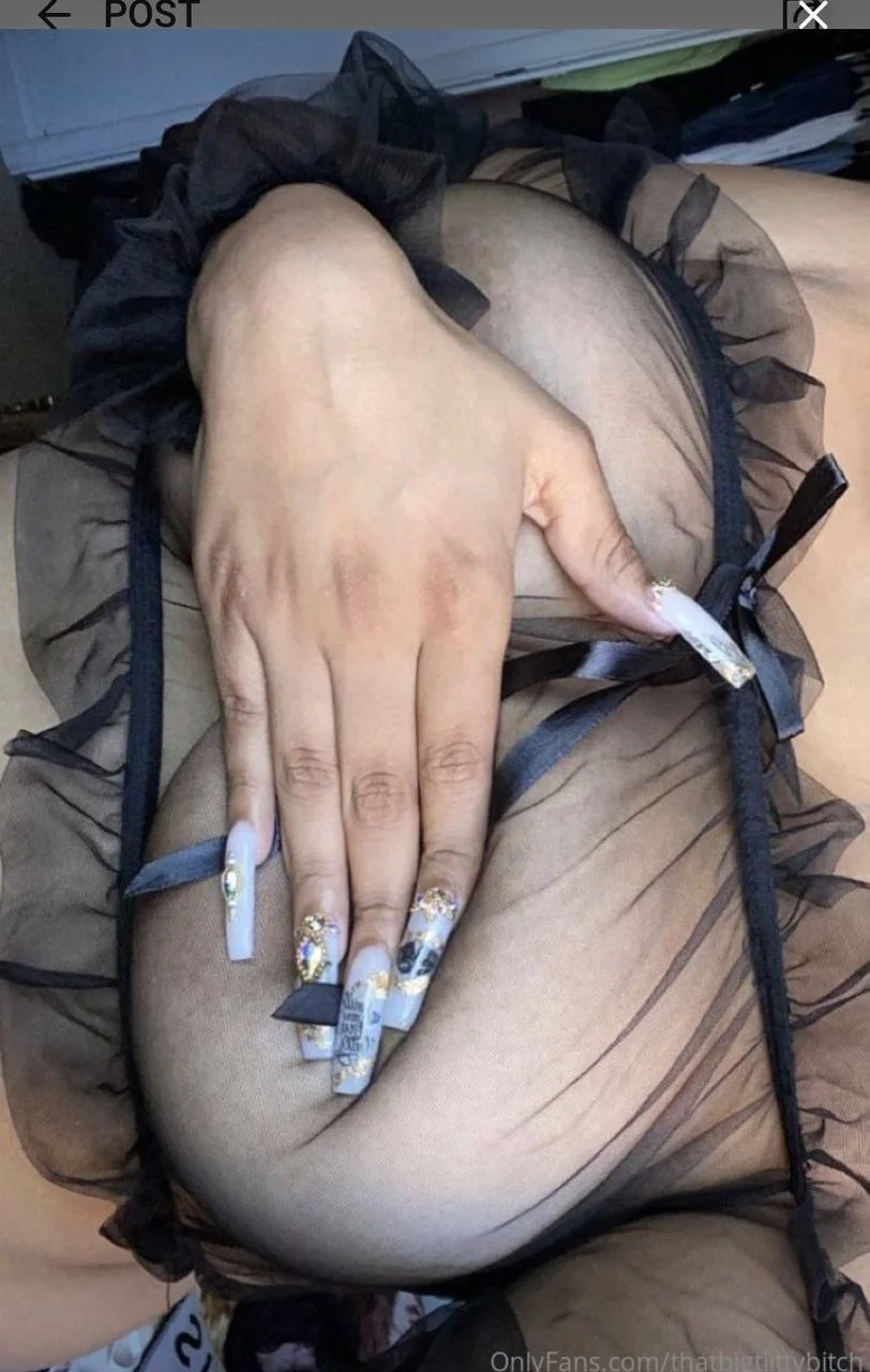 Santa Maria’s hoe known cheater gives best head while man is incarcerated image 11