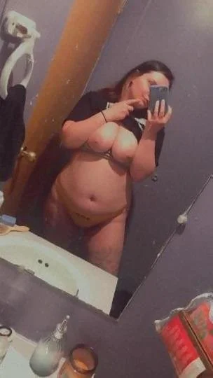 Cute cubby gamer slut image 6