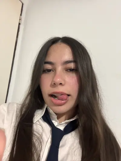 Petite latina highschool teen leaked cover image