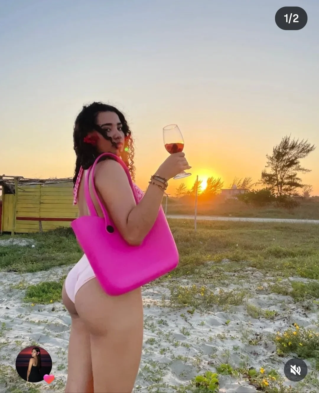 Una putita que le gusta exhibirse en redes para que todos la vean image 17