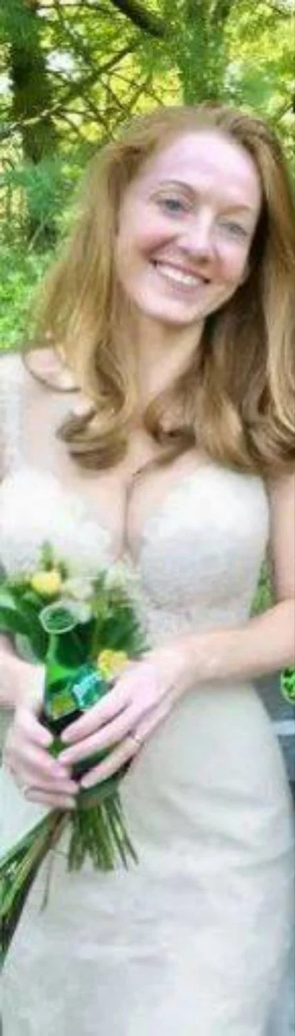 39 yr old Janice and her 18 yr old Daughter Tessa main image