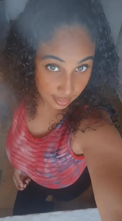 Olivia las tetas mas rica de Cuba 🇨🇺 cover image