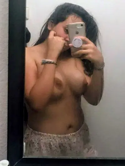 2°do Bloque de Lisa. (Aporte de un Seguidor) Nena de 18 Años 🤤😋 cover image