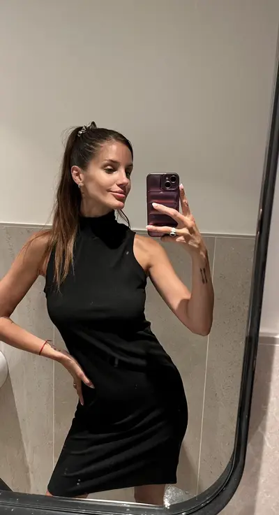 Will my boss like my outfit today cover image