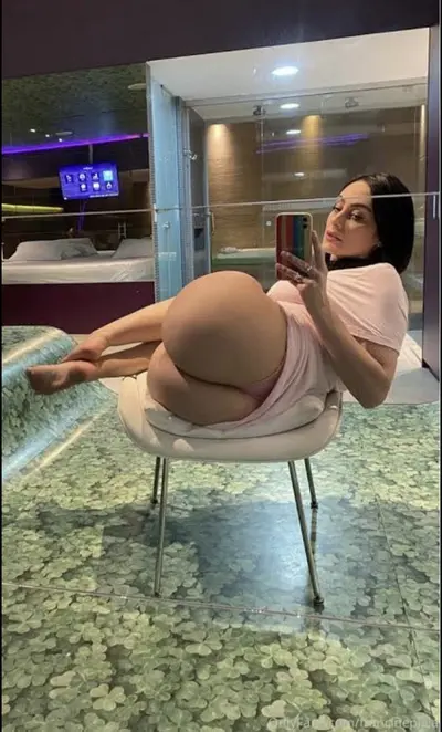 BBB FRANCINE PIAIA cover image