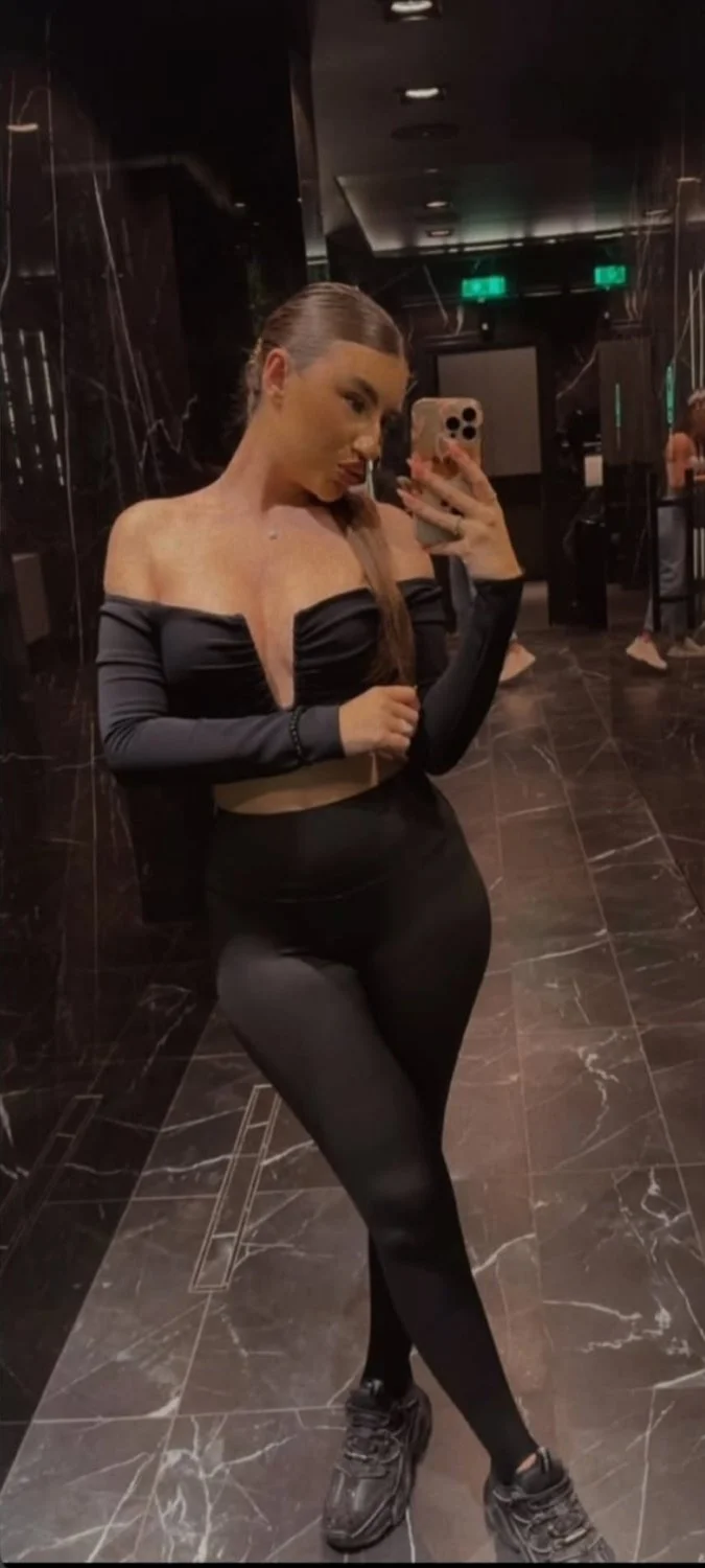 Whore image 2