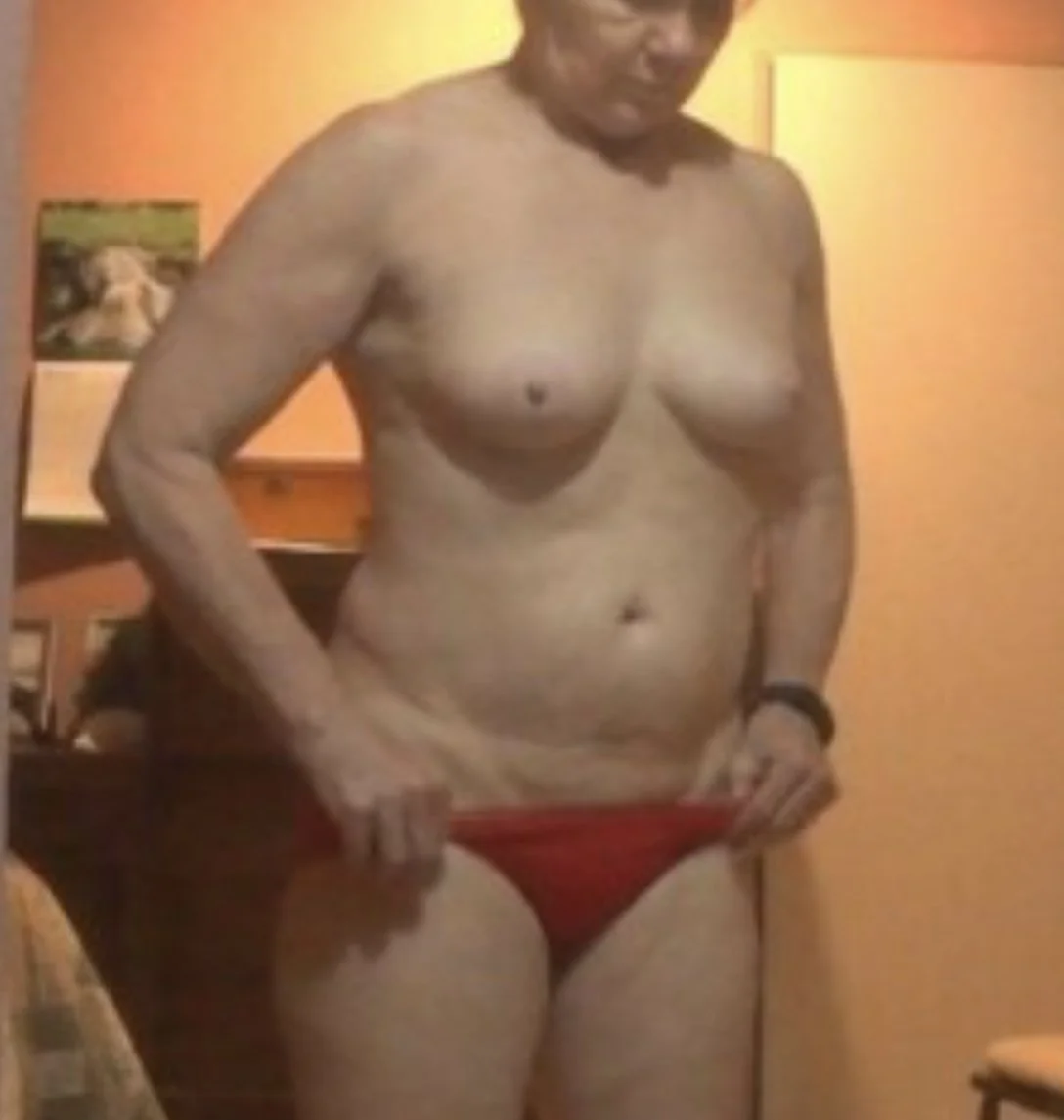 Mature Granny Whore Exposed image 15