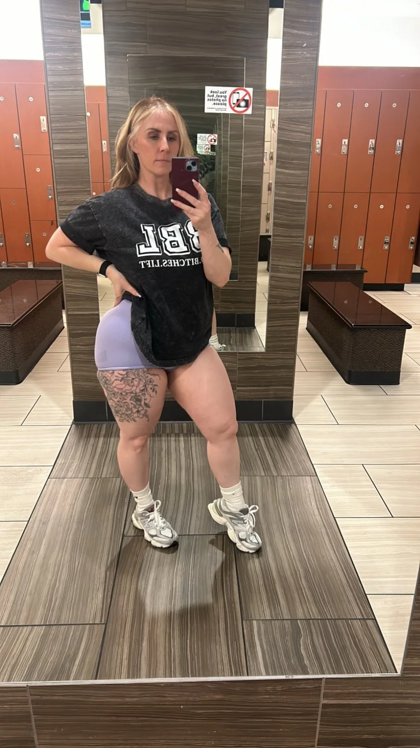 Sexy PAWG soccer mom image 32